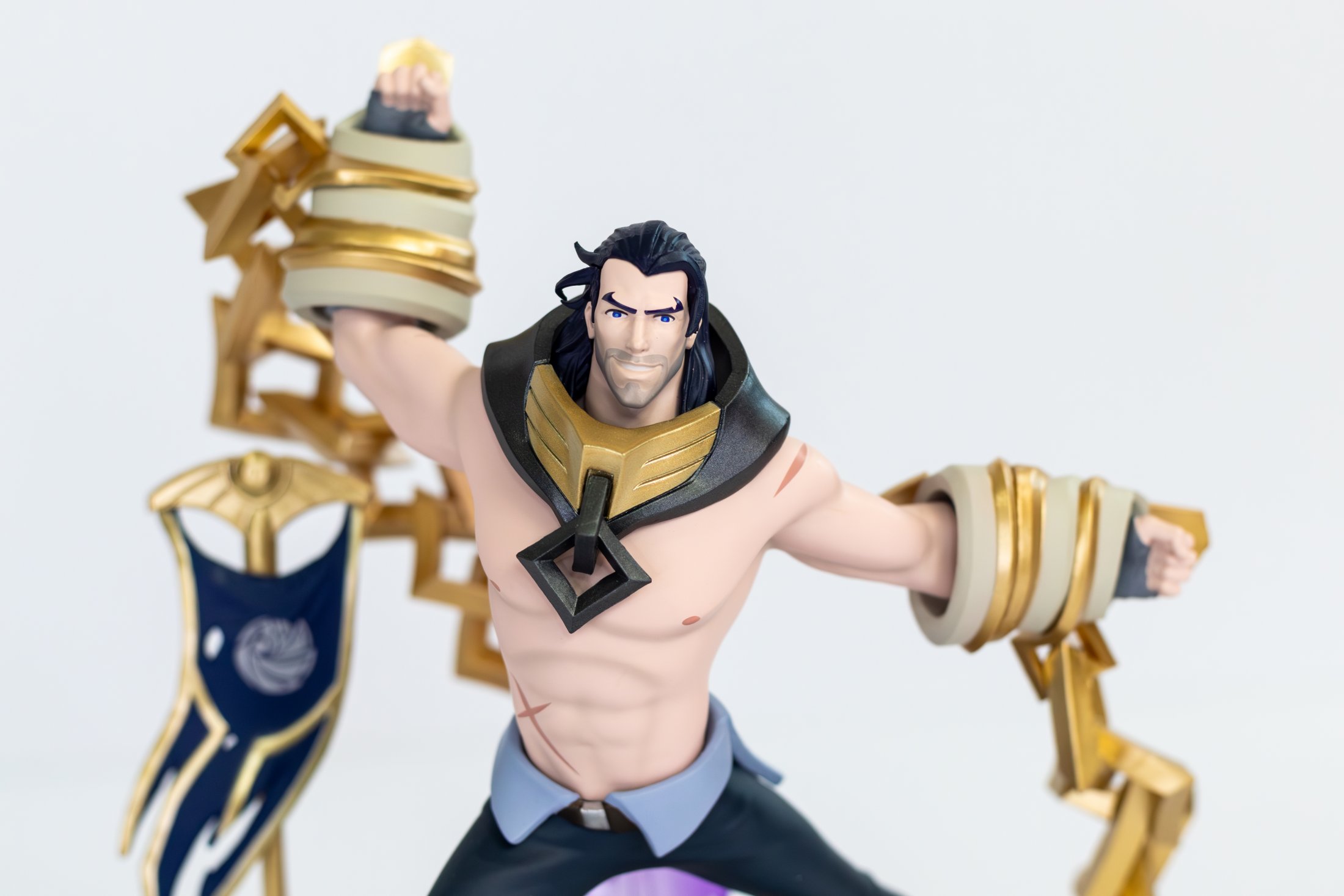 Thumbnail for Limited Edition Sylas Figure (The Mageseeker: A League of Legends Story) 